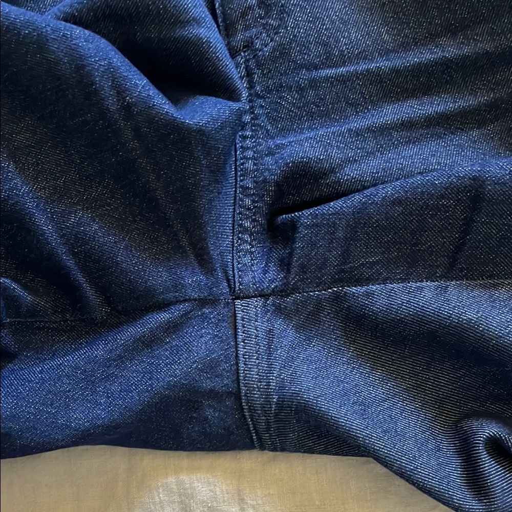 Universal Thread Women's Blue High Rise Wide Leg Jeans, like new! - Picture 6 of 9